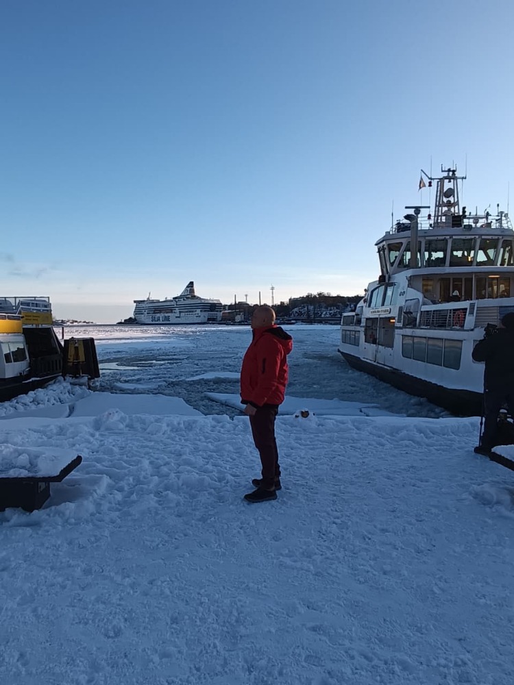 Porto congelado em Helsinki